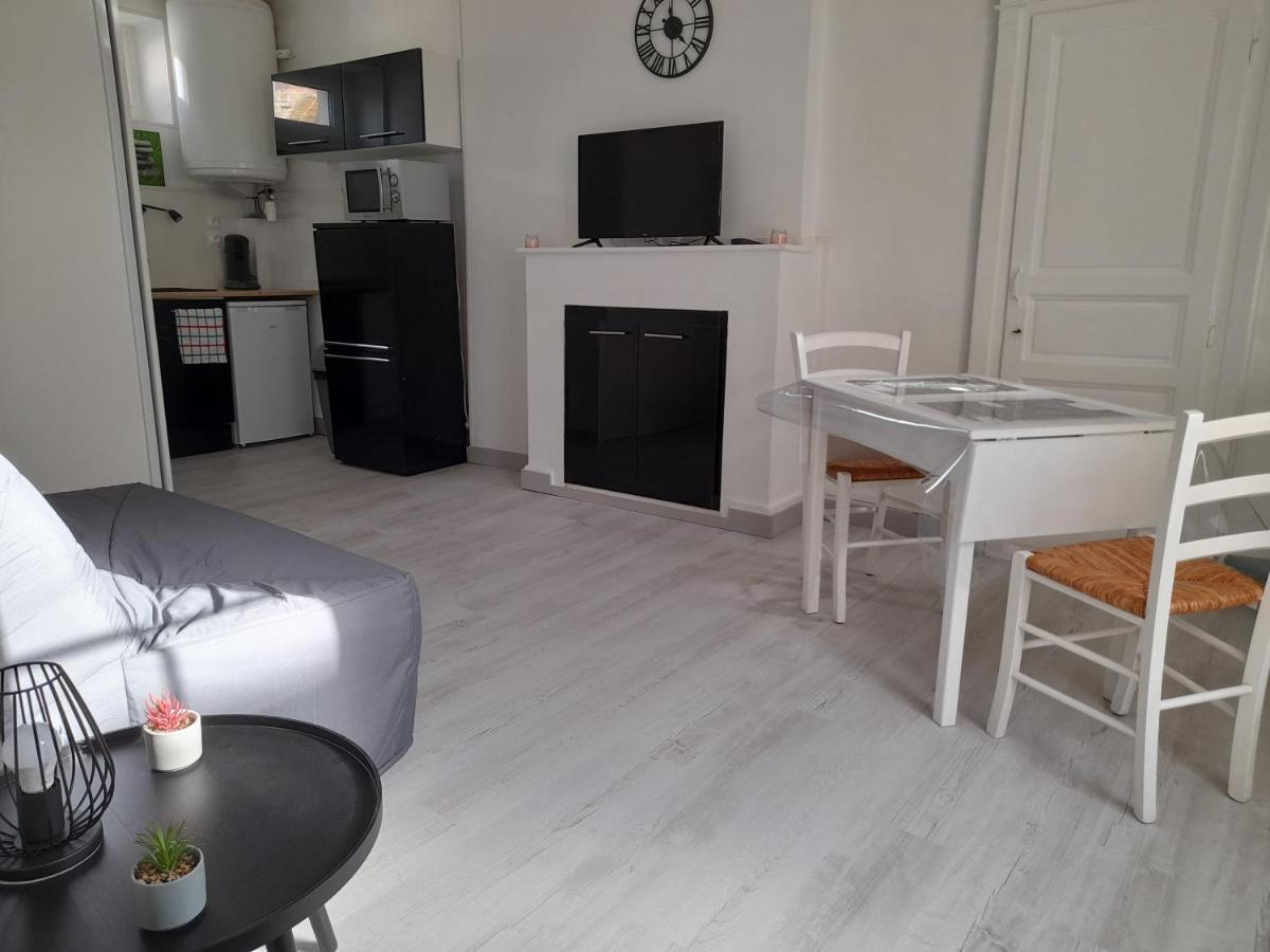 Promo Studio Wi-Fi A Courseulles-Sur-Mer Au 1Er Etage Exterior foto